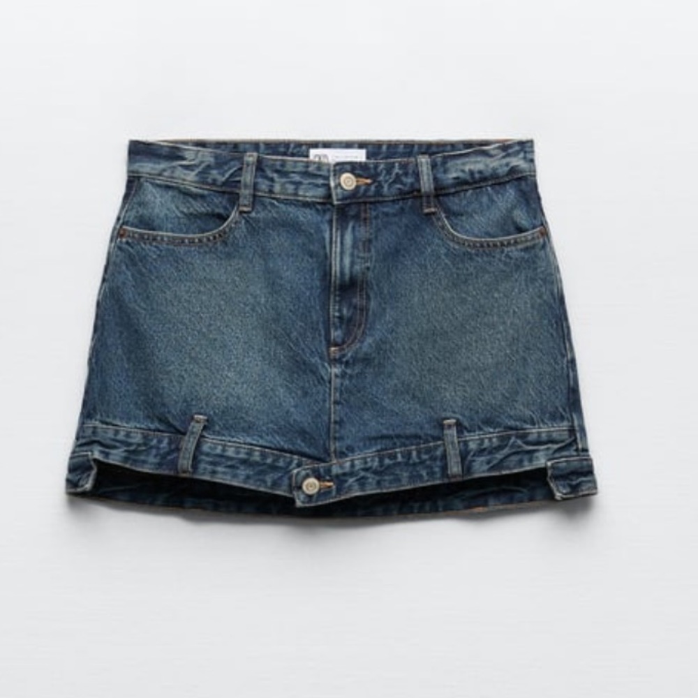 TRF DENIM MINI SKIRT
NAVY BLUE - REF. 4365/291. Zara Mini Skirt. Brand New Denim